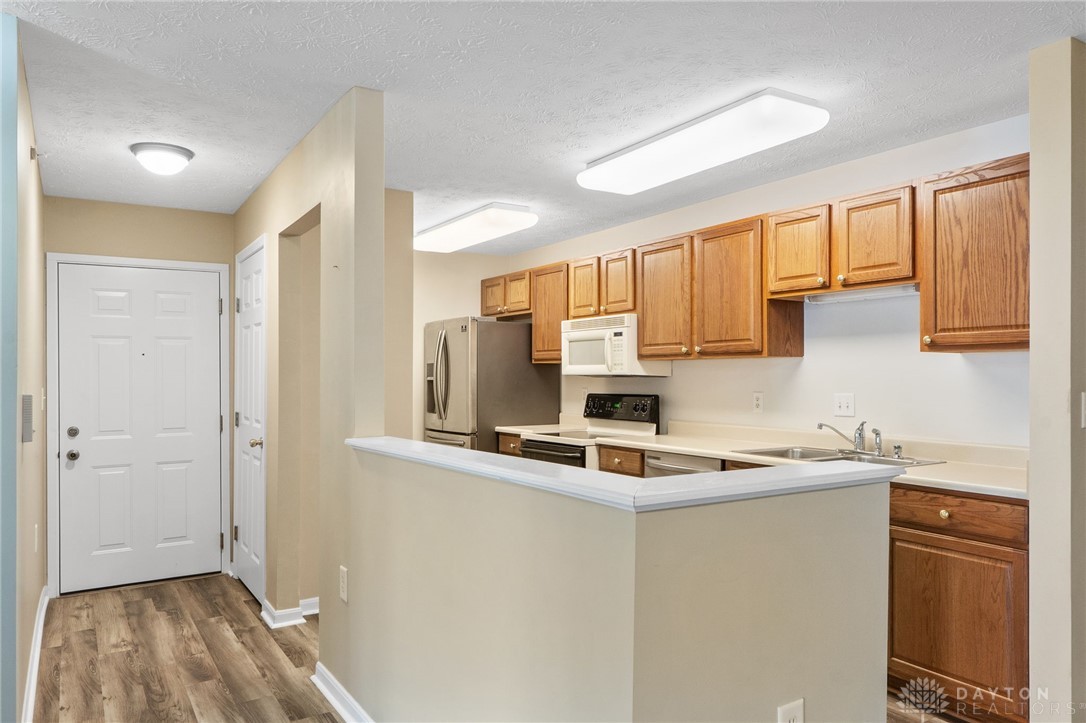 1875 Waterstone Boulevard 103