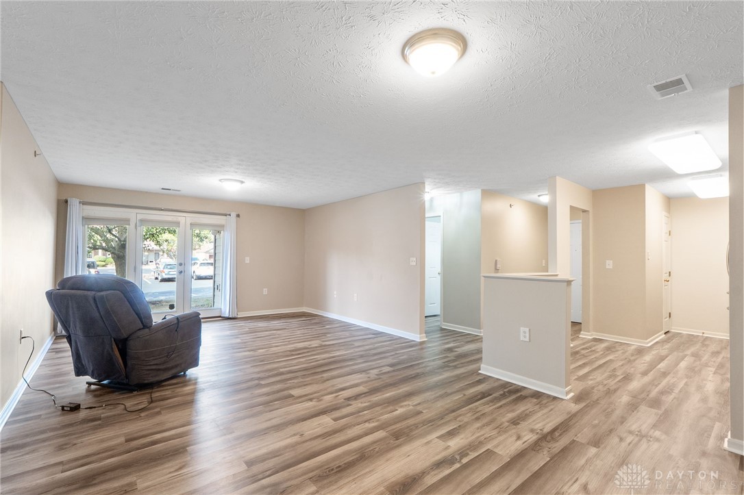 1875 Waterstone Boulevard 103