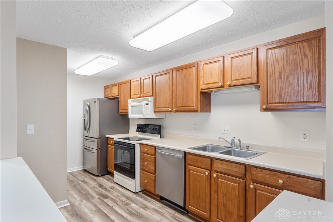 1875 Waterstone Boulevard 103