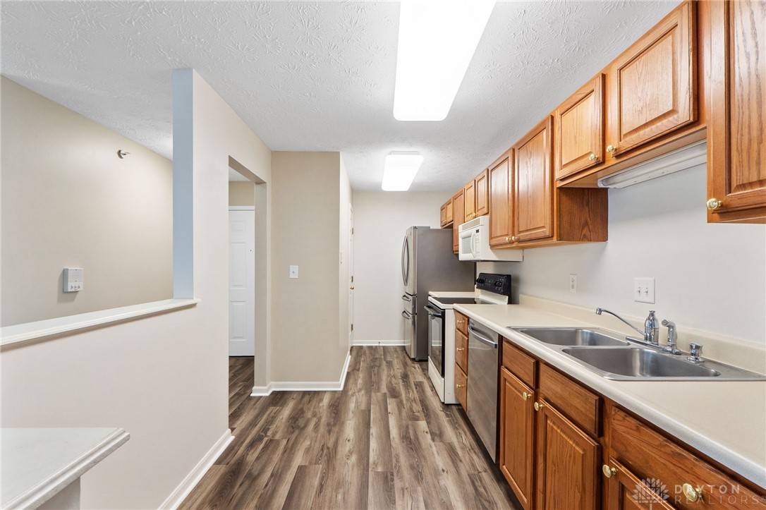 1875 Waterstone Boulevard 103