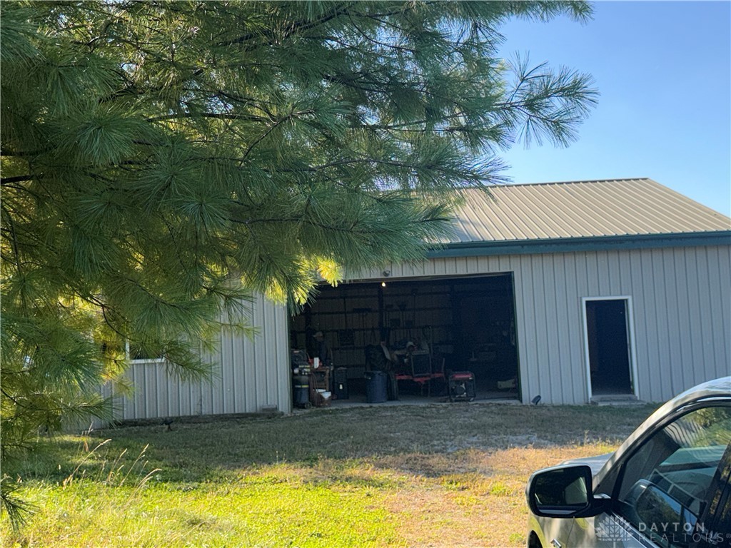 1225 Whaley Road