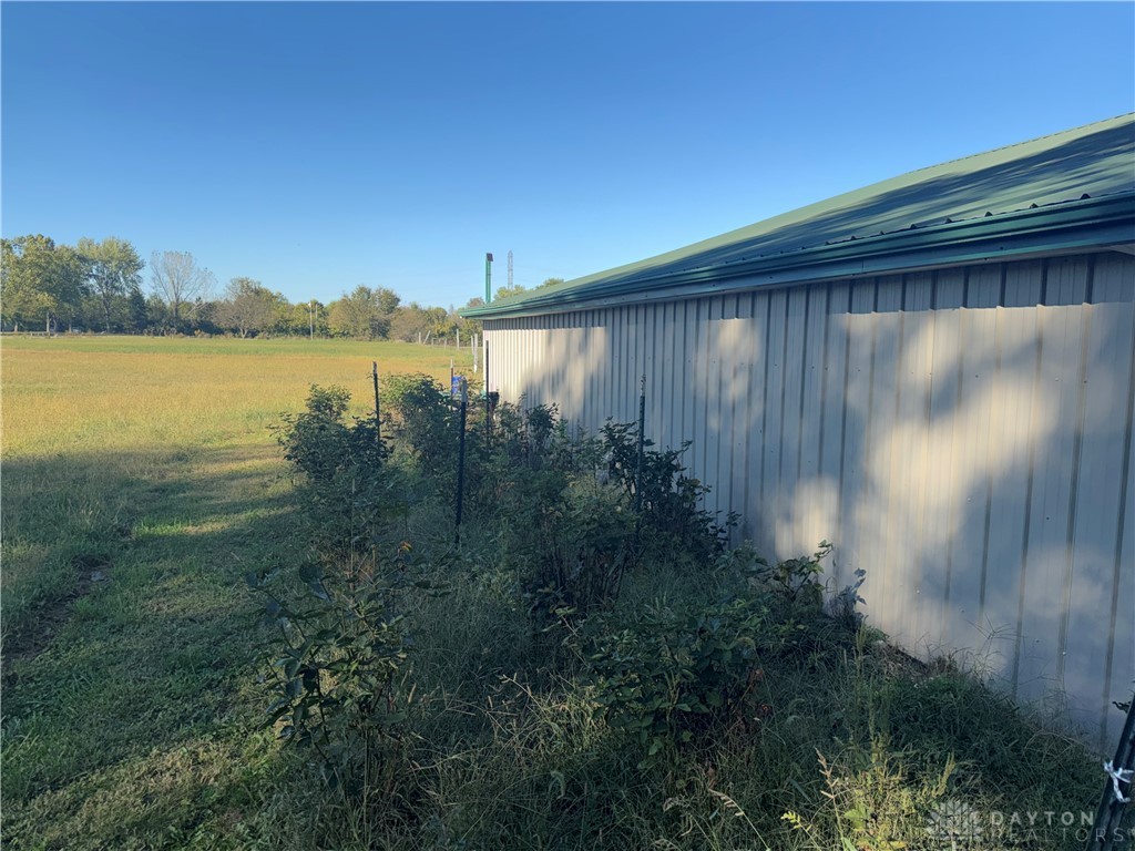 1225 Whaley Road