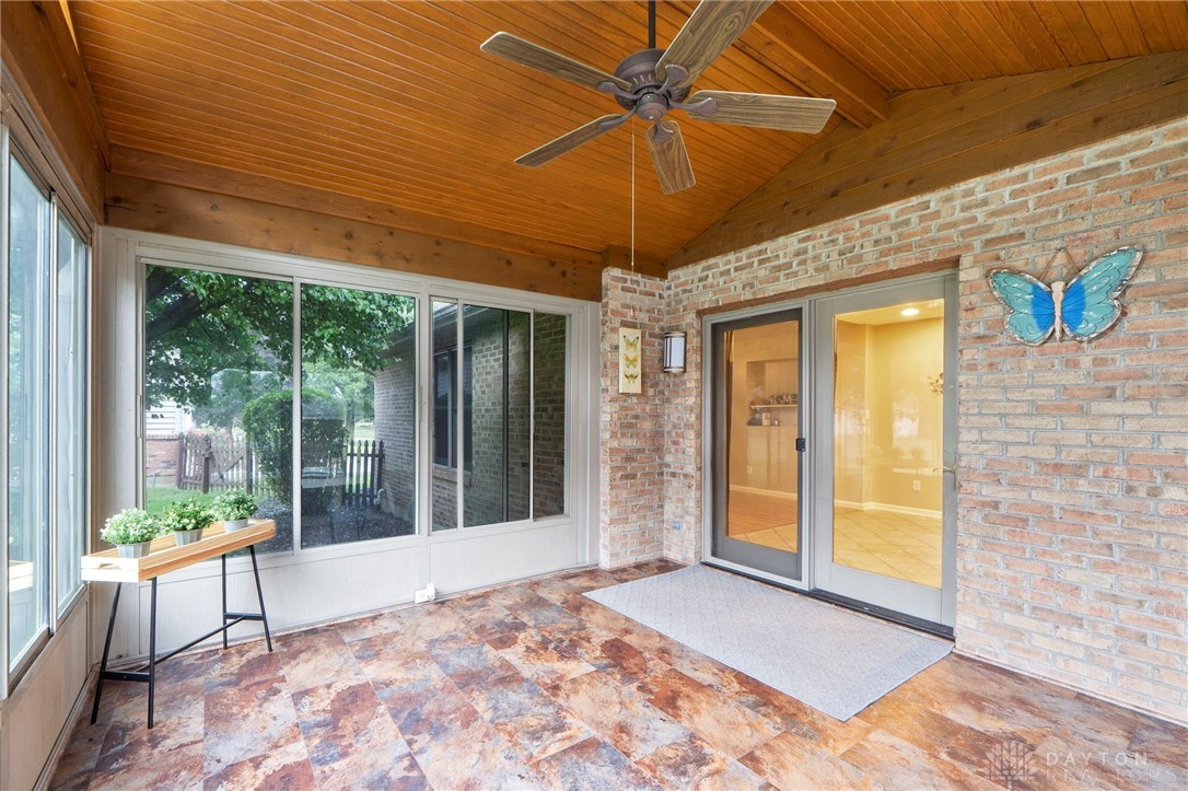 5201 Clearcreek Trail