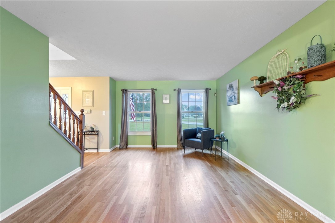 5201 Clearcreek Trail