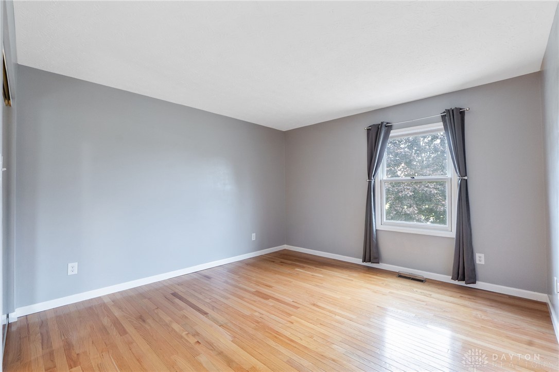 5201 Clearcreek Trail