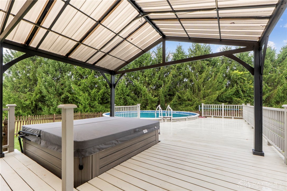 5201 Clearcreek Trail