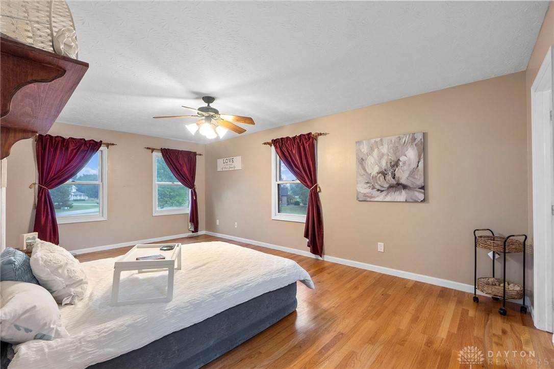 5201 Clearcreek Trail