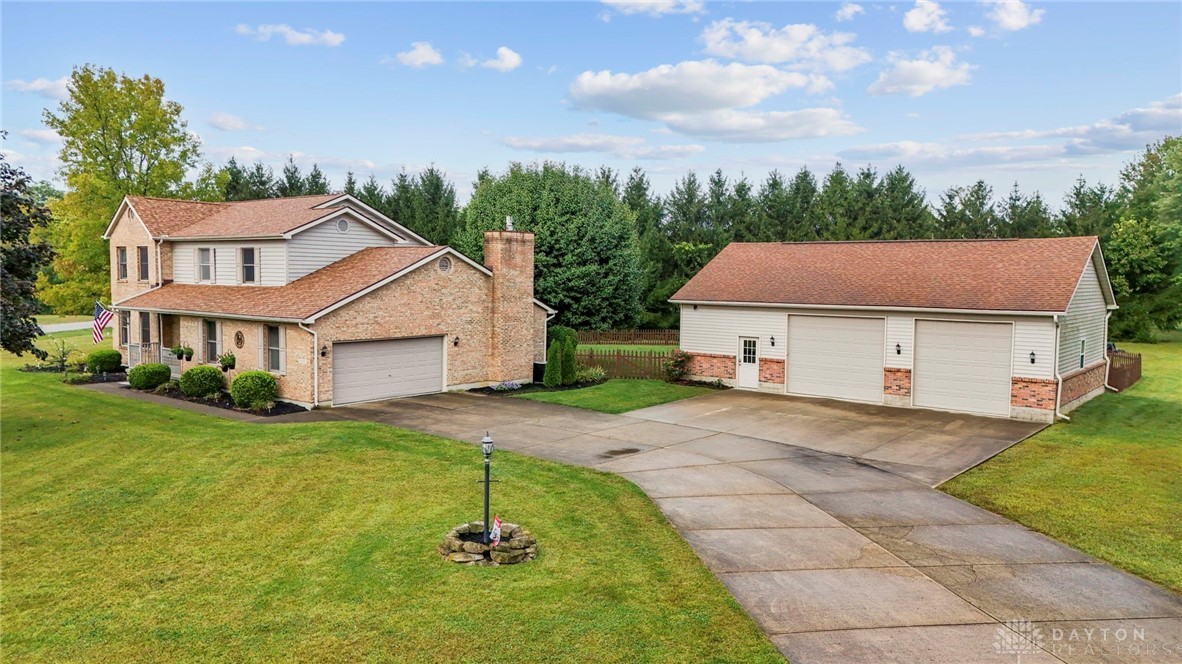 5201 Clearcreek Trail