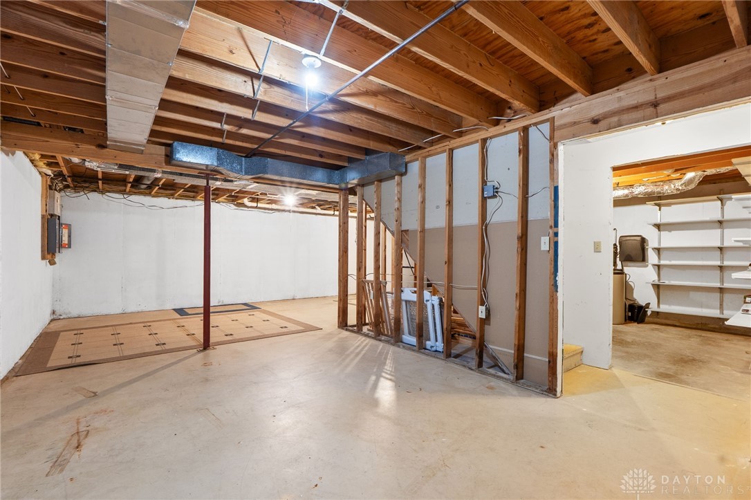 5201 Clearcreek Trail