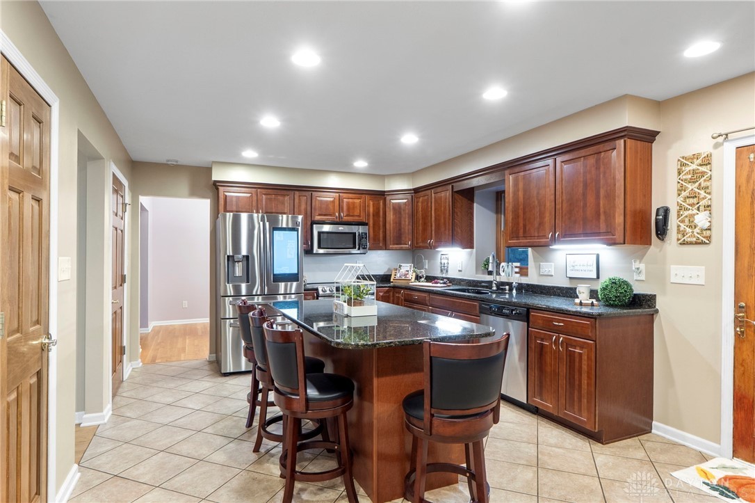 5201 Clearcreek Trail