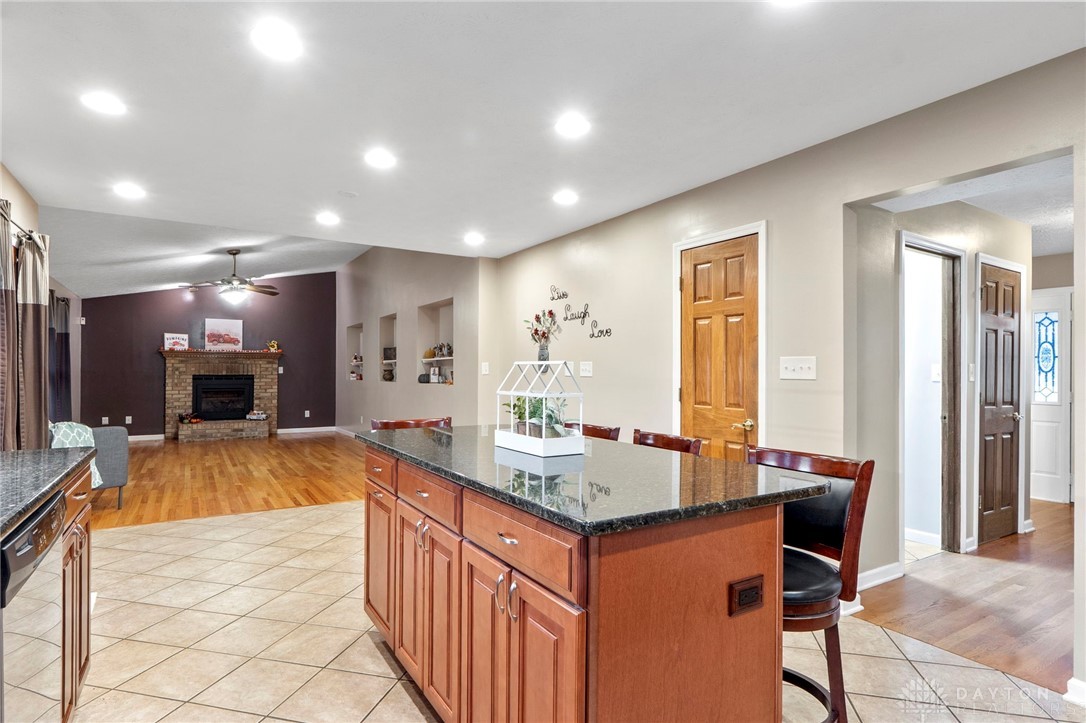 5201 Clearcreek Trail