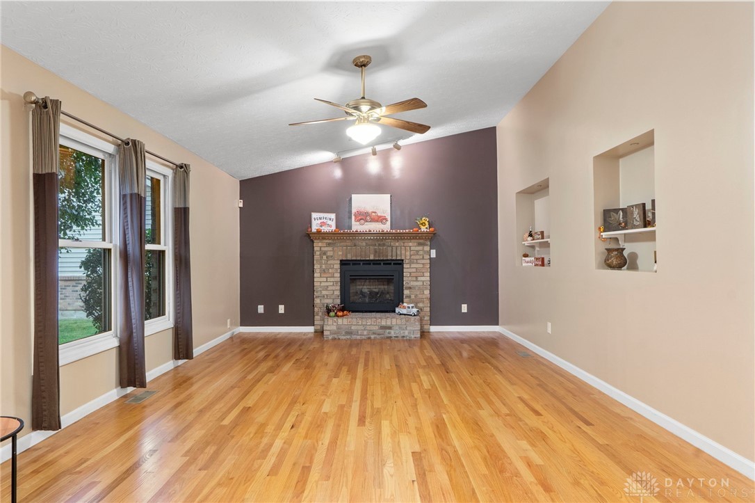 5201 Clearcreek Trail