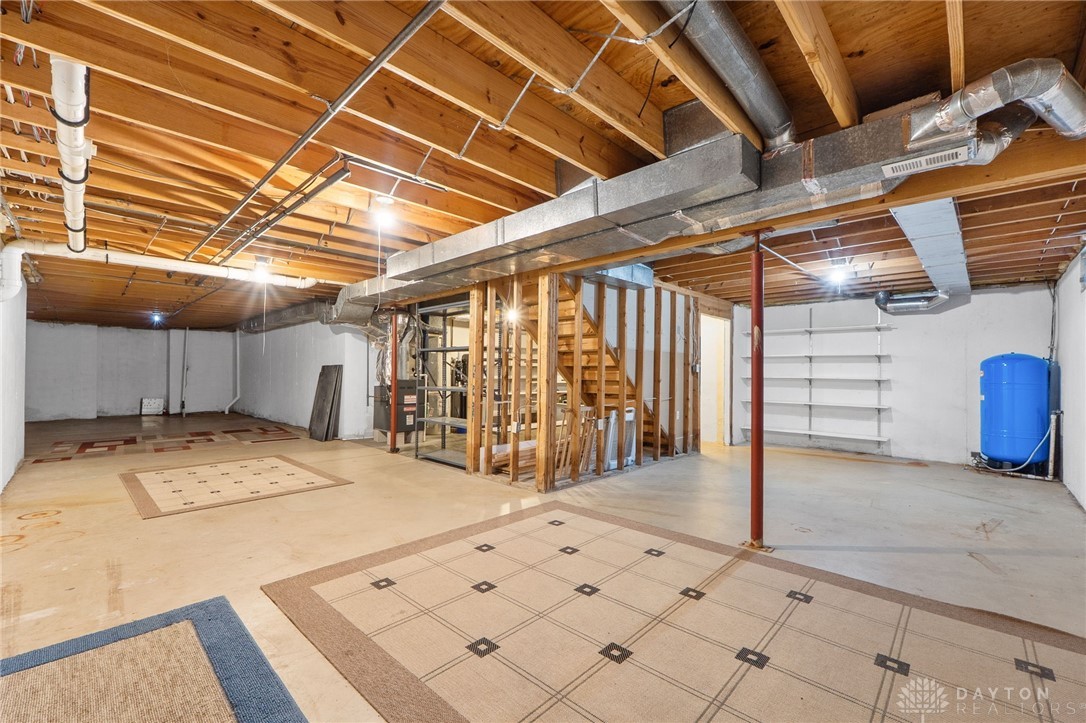 5201 Clearcreek Trail