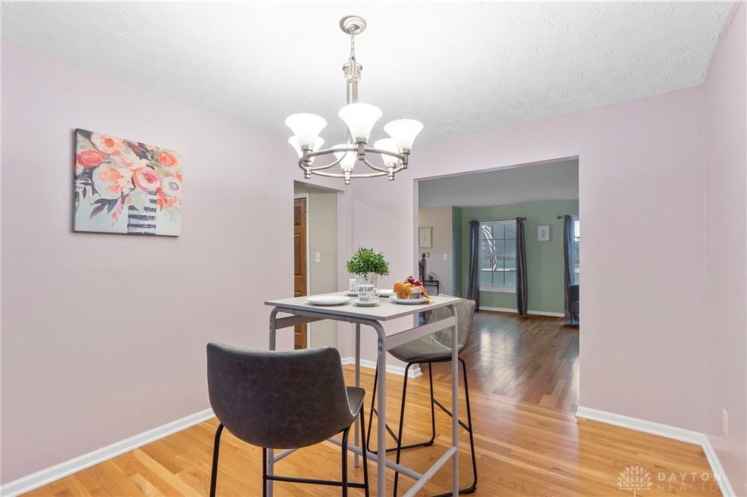 5201 Clearcreek Trail