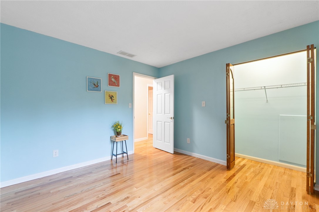 5201 Clearcreek Trail