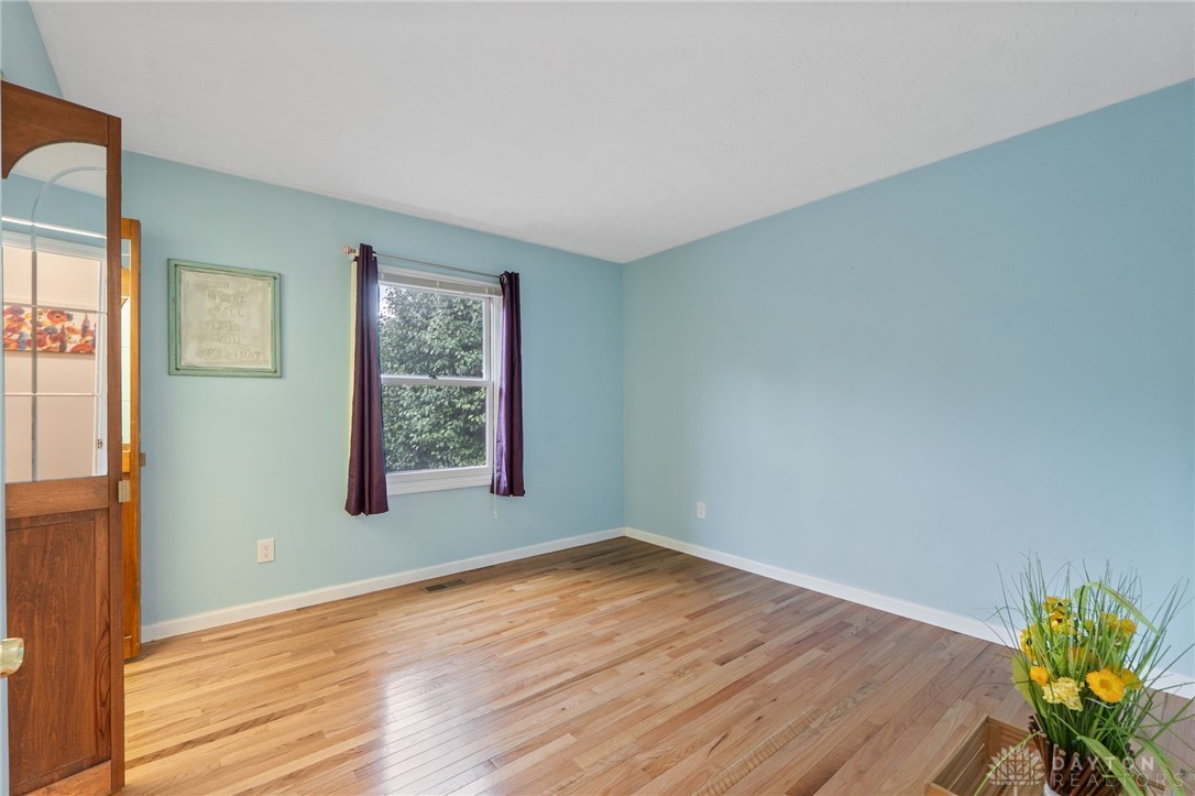 5201 Clearcreek Trail