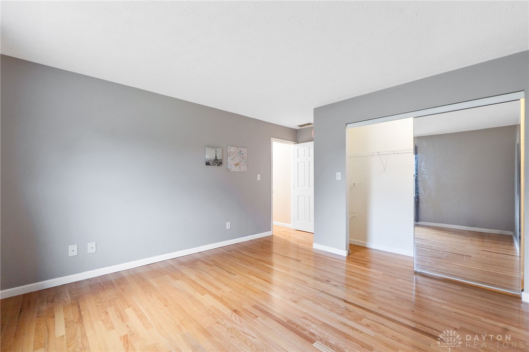 5201 Clearcreek Trail