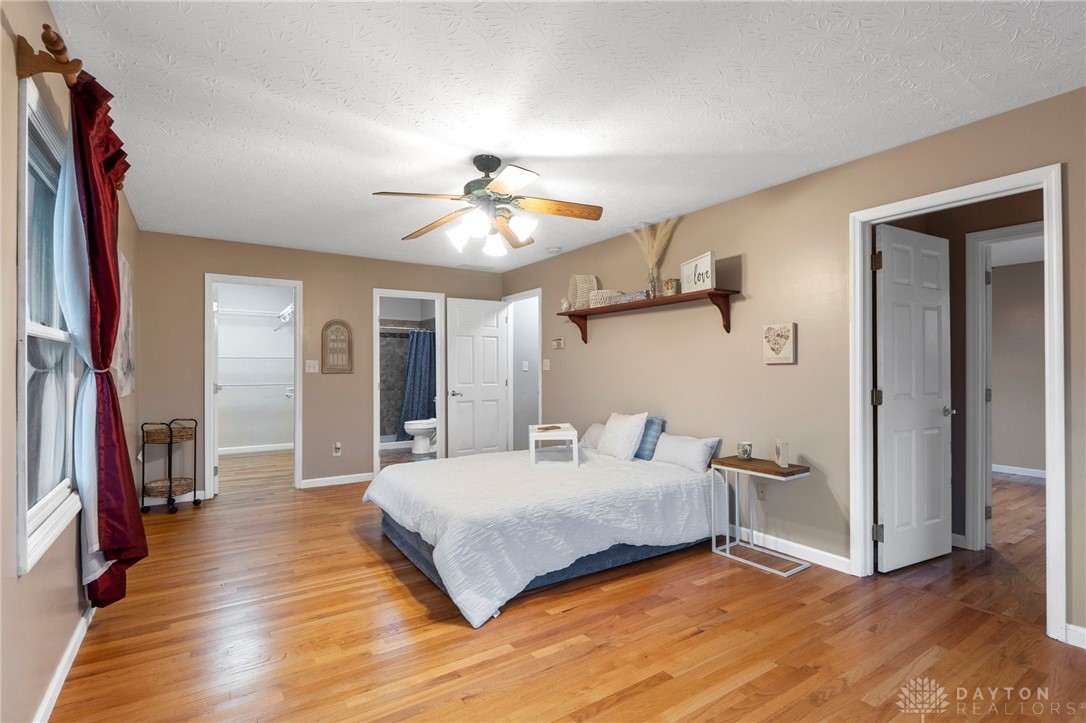 5201 Clearcreek Trail