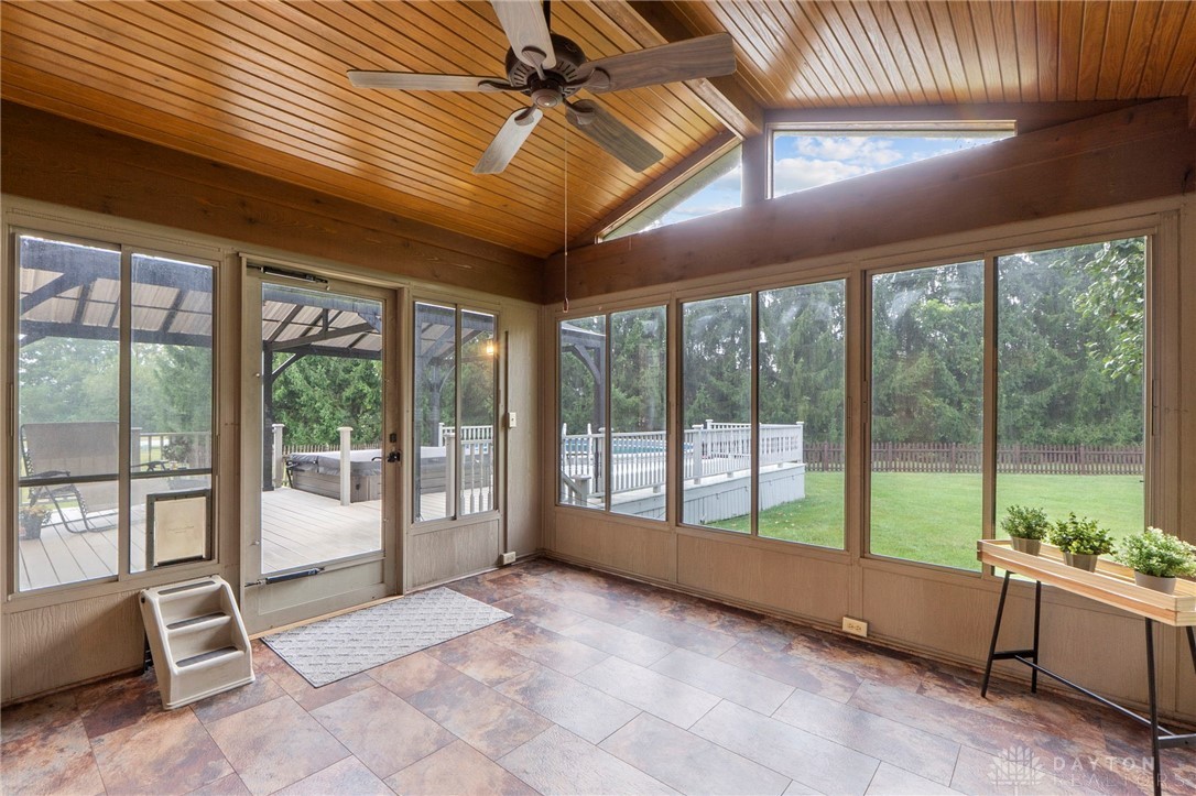 5201 Clearcreek Trail