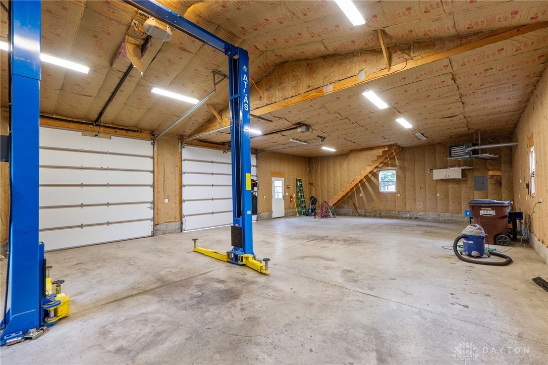 5201 Clearcreek Trail