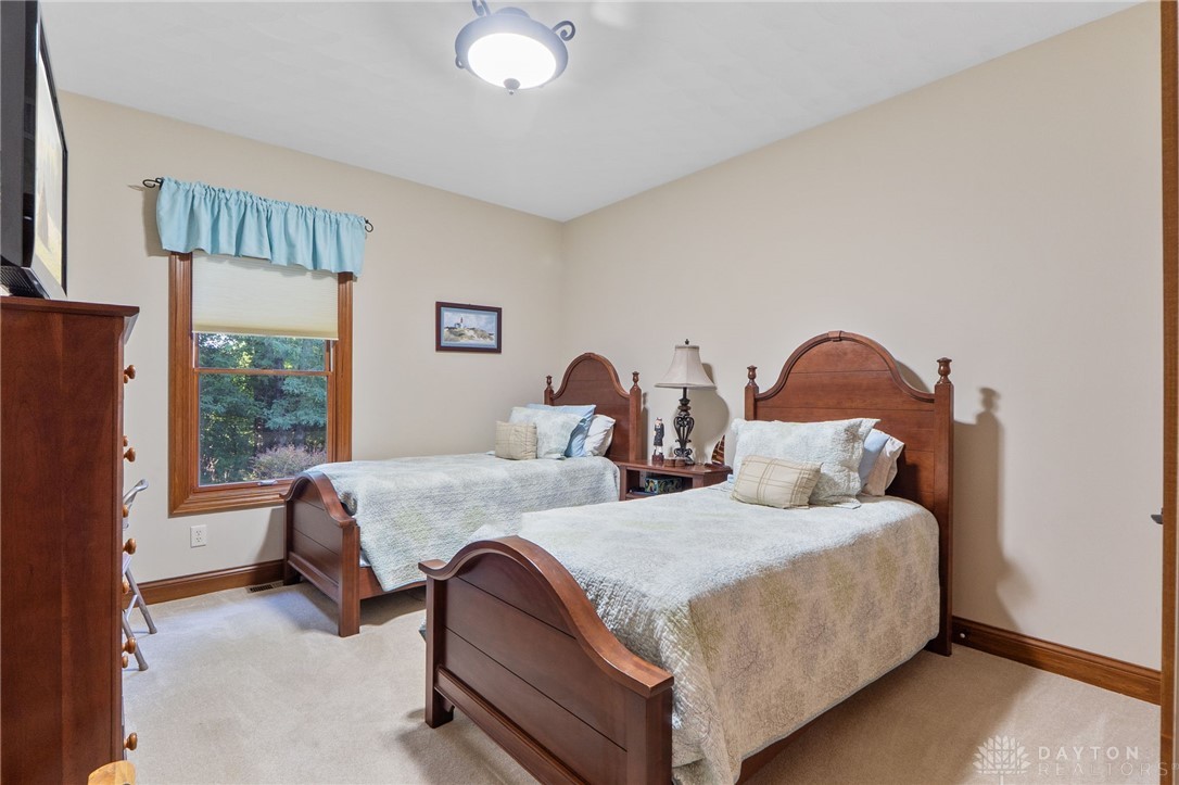 1547 Yellow Rose Court