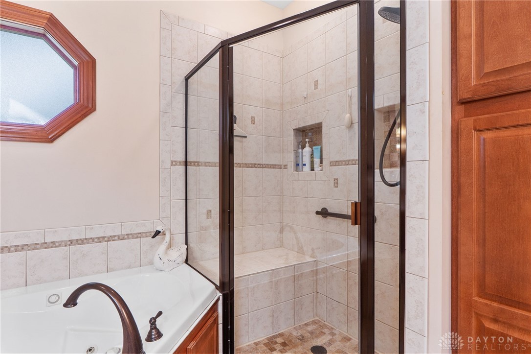 1547 Yellow Rose Court