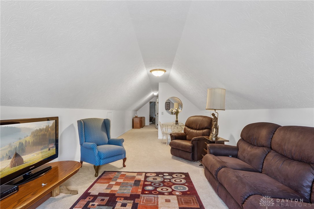 1547 Yellow Rose Court