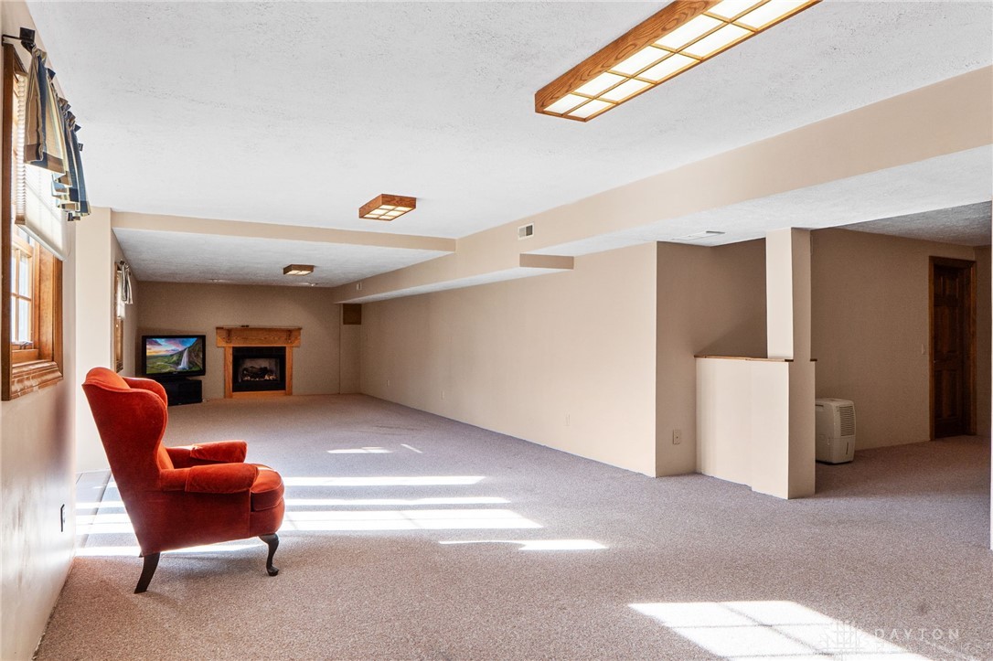 5034 Clearcreek Trail