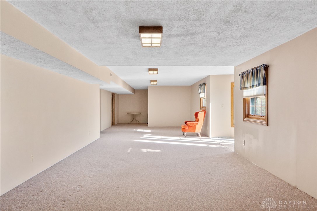 5034 Clearcreek Trail