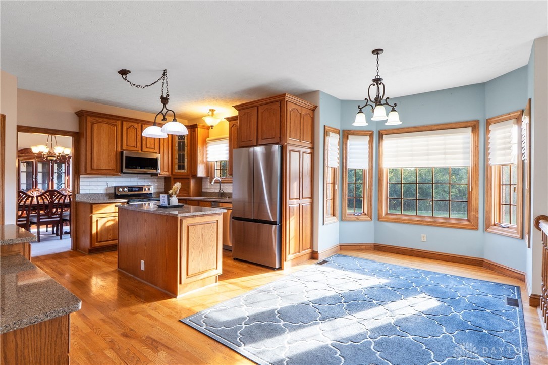 5034 Clearcreek Trail