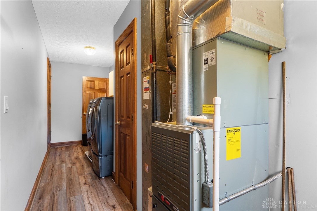 5034 Clearcreek Trail