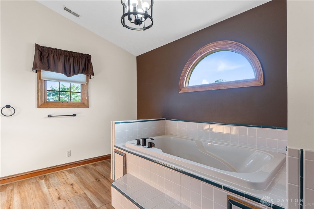 5034 Clearcreek Trail