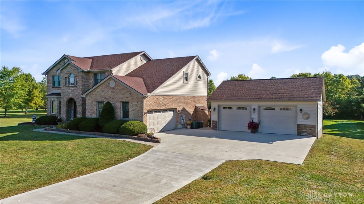 5034 Clearcreek Trail