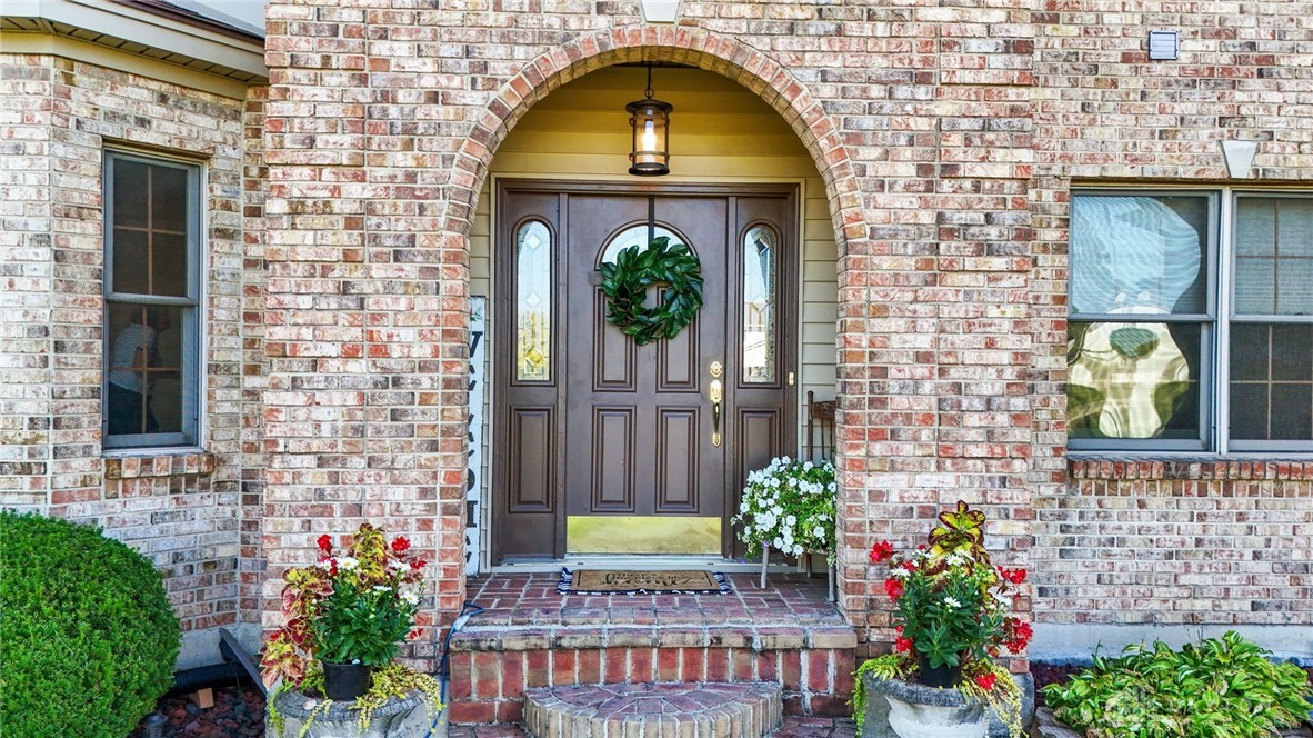 5034 Clearcreek Trail