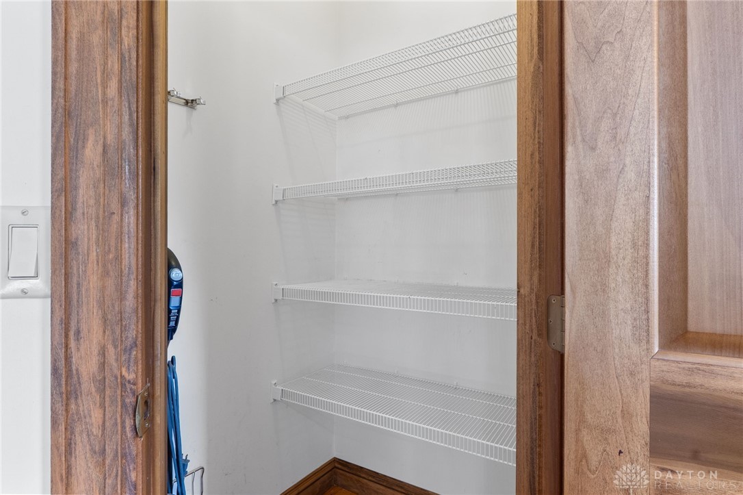 5034 Clearcreek Trail