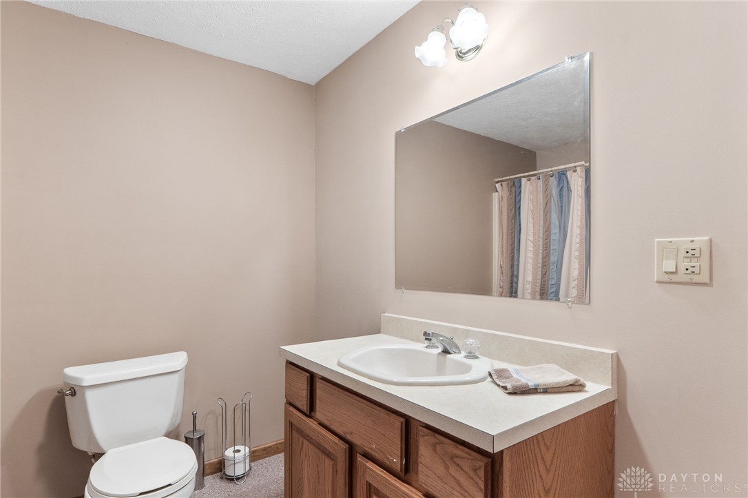 5034 Clearcreek Trail