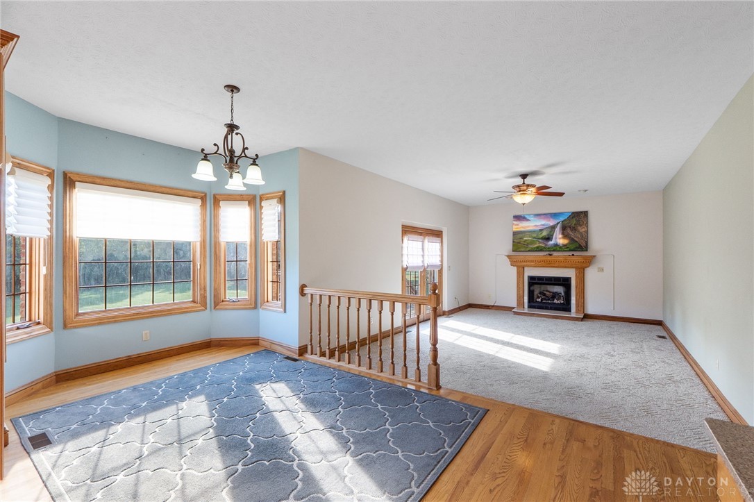 5034 Clearcreek Trail