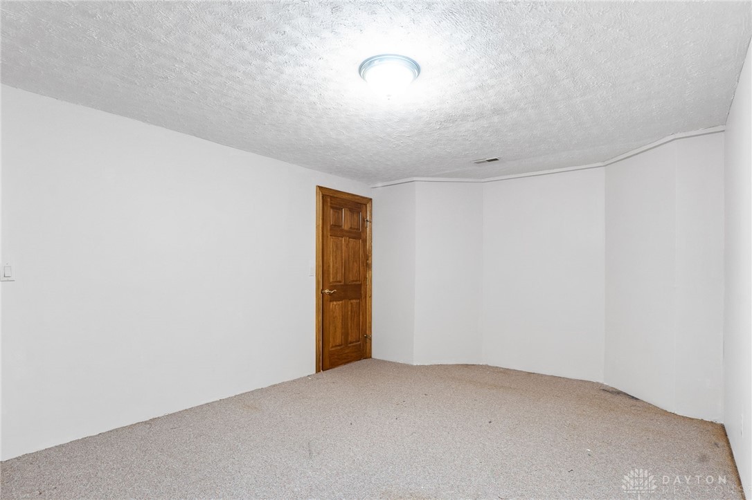 5034 Clearcreek Trail