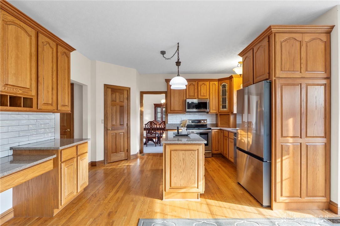 5034 Clearcreek Trail