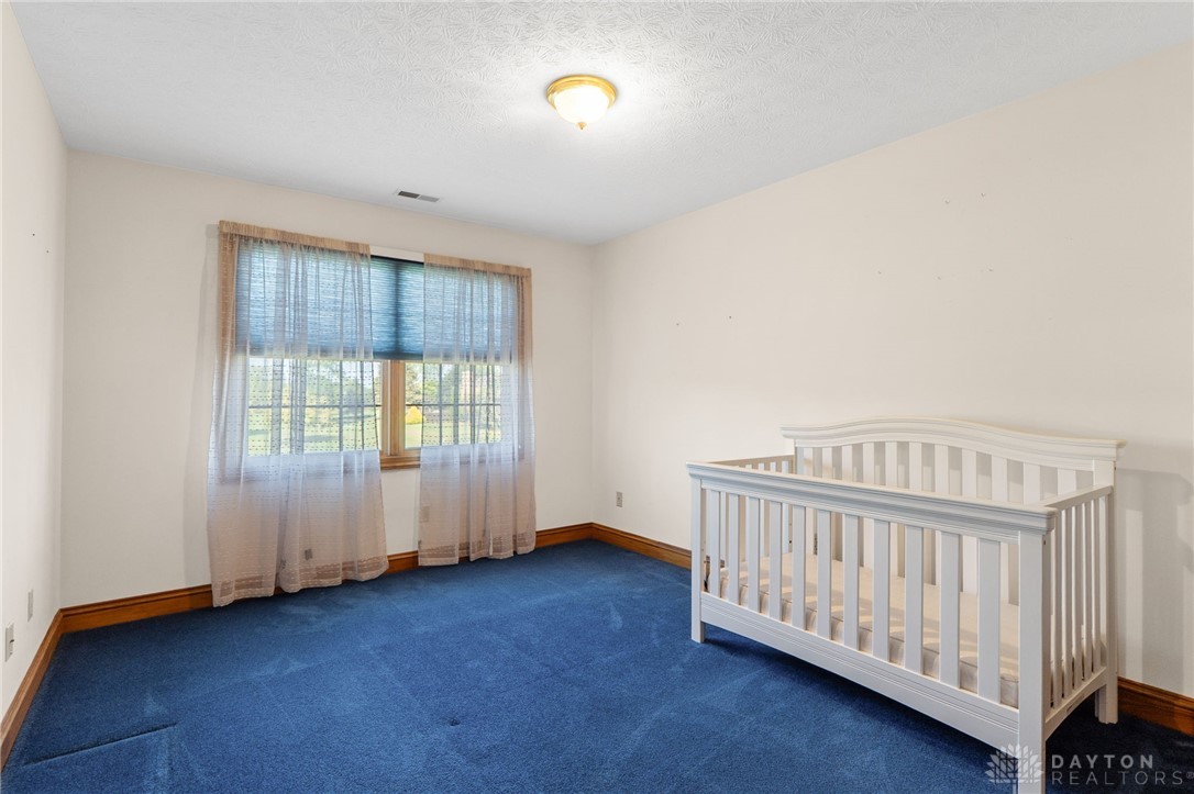 5034 Clearcreek Trail