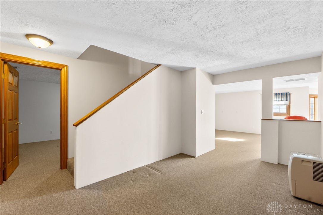 5034 Clearcreek Trail