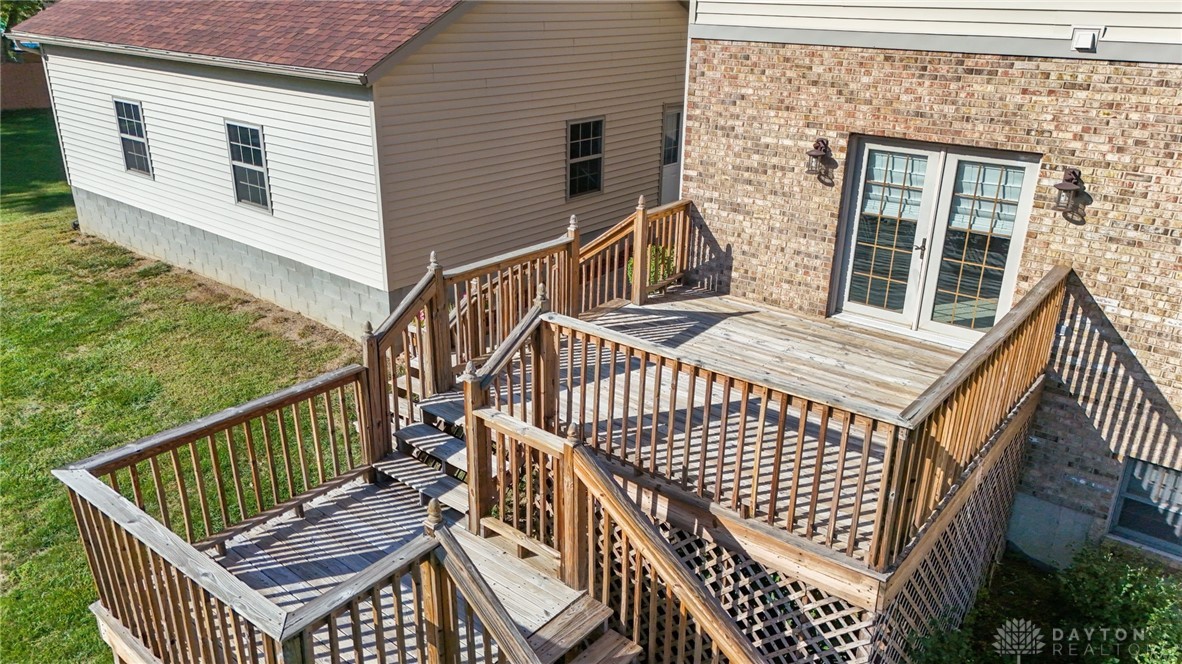 5034 Clearcreek Trail