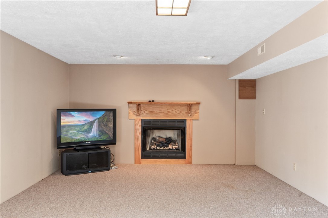 5034 Clearcreek Trail