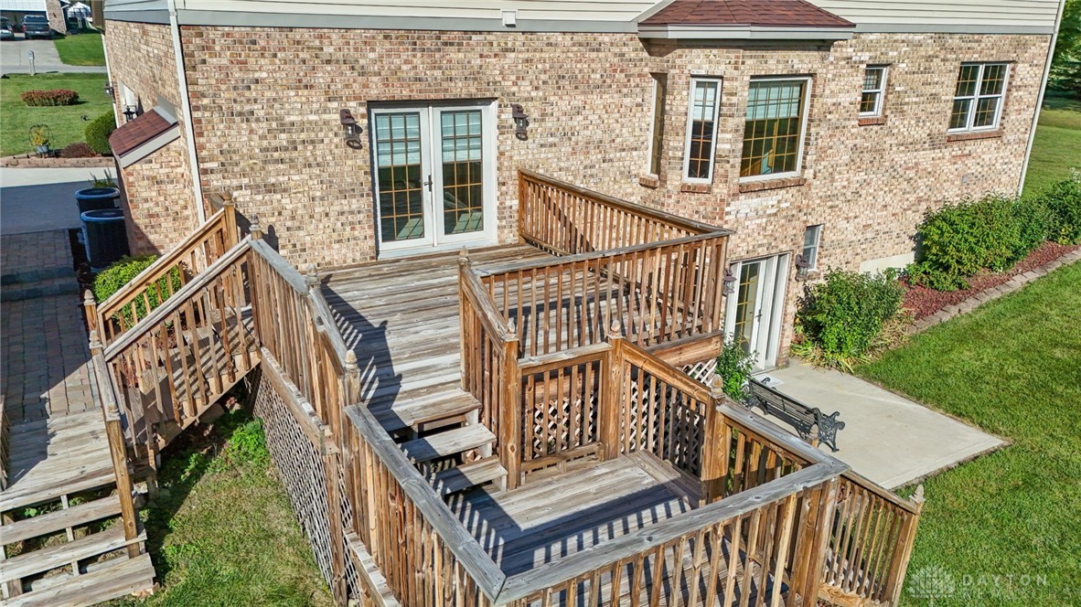 5034 Clearcreek Trail