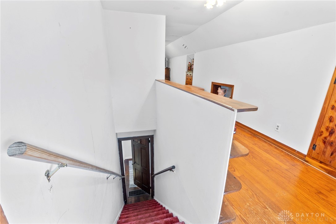 1910 Roop Place