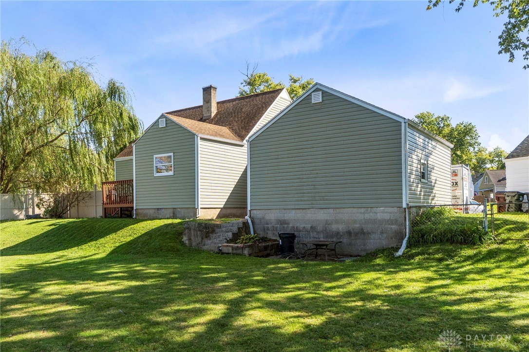 1910 Roop Place