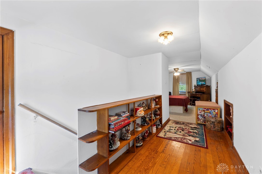 1910 Roop Place