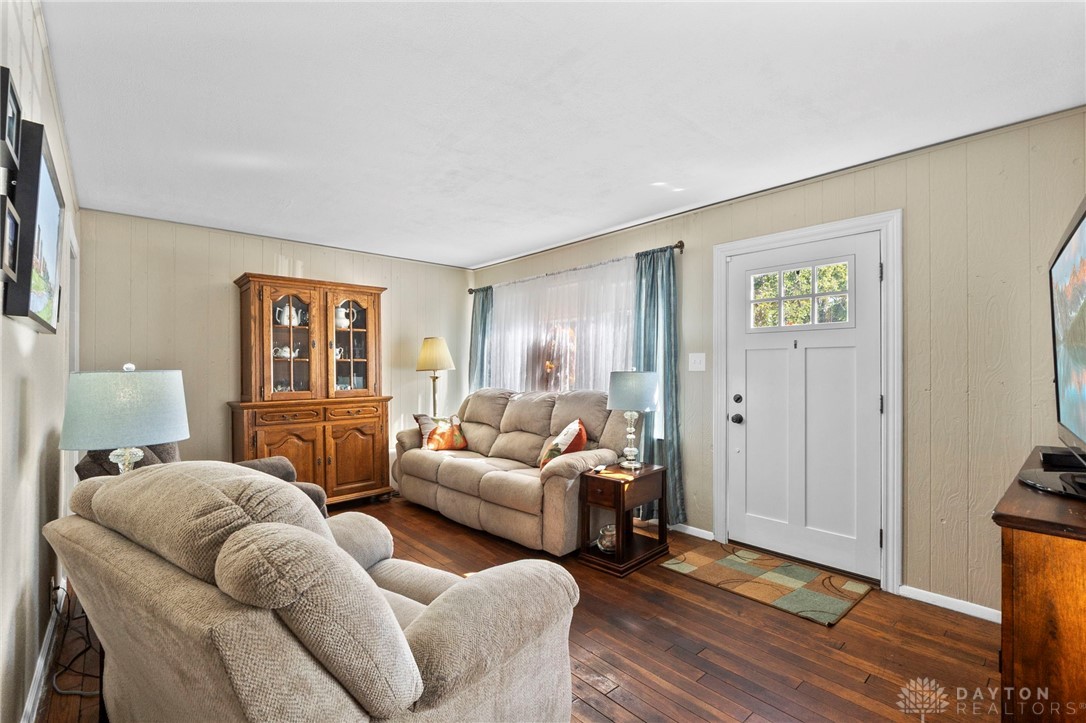 1910 Roop Place