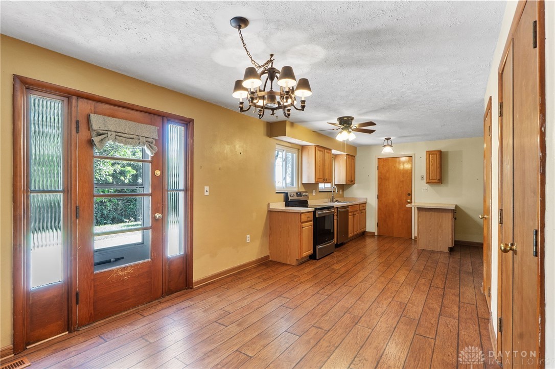 3872 Maryknoll Drive