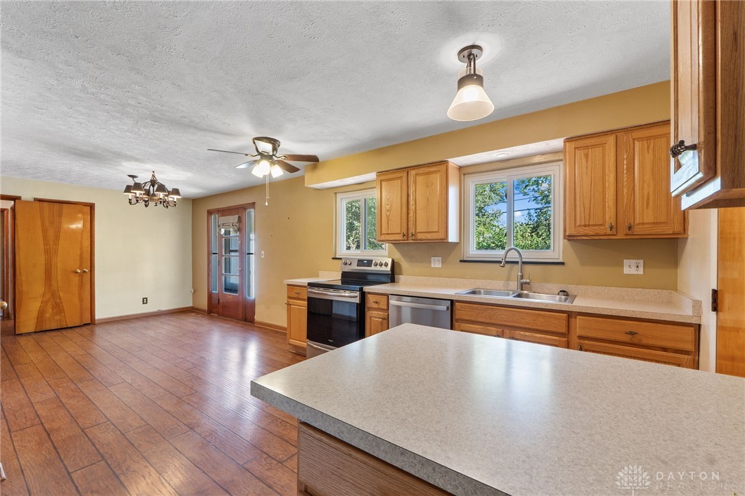 3872 Maryknoll Drive